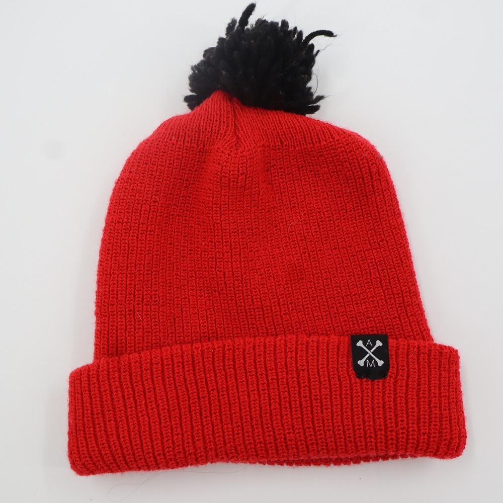 Mitt's Nitts Beanie Hat Unisex OS Red Black Pom Pom Knit Made in‎ USA Logo Patch